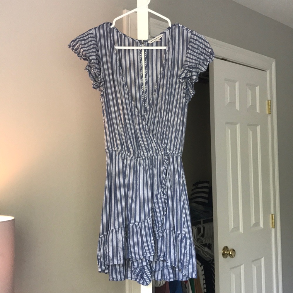 Vintage blue low-cut dress.